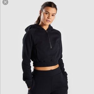 LOOKING FOR GYMSHARK EVERYDAY PULLOVER